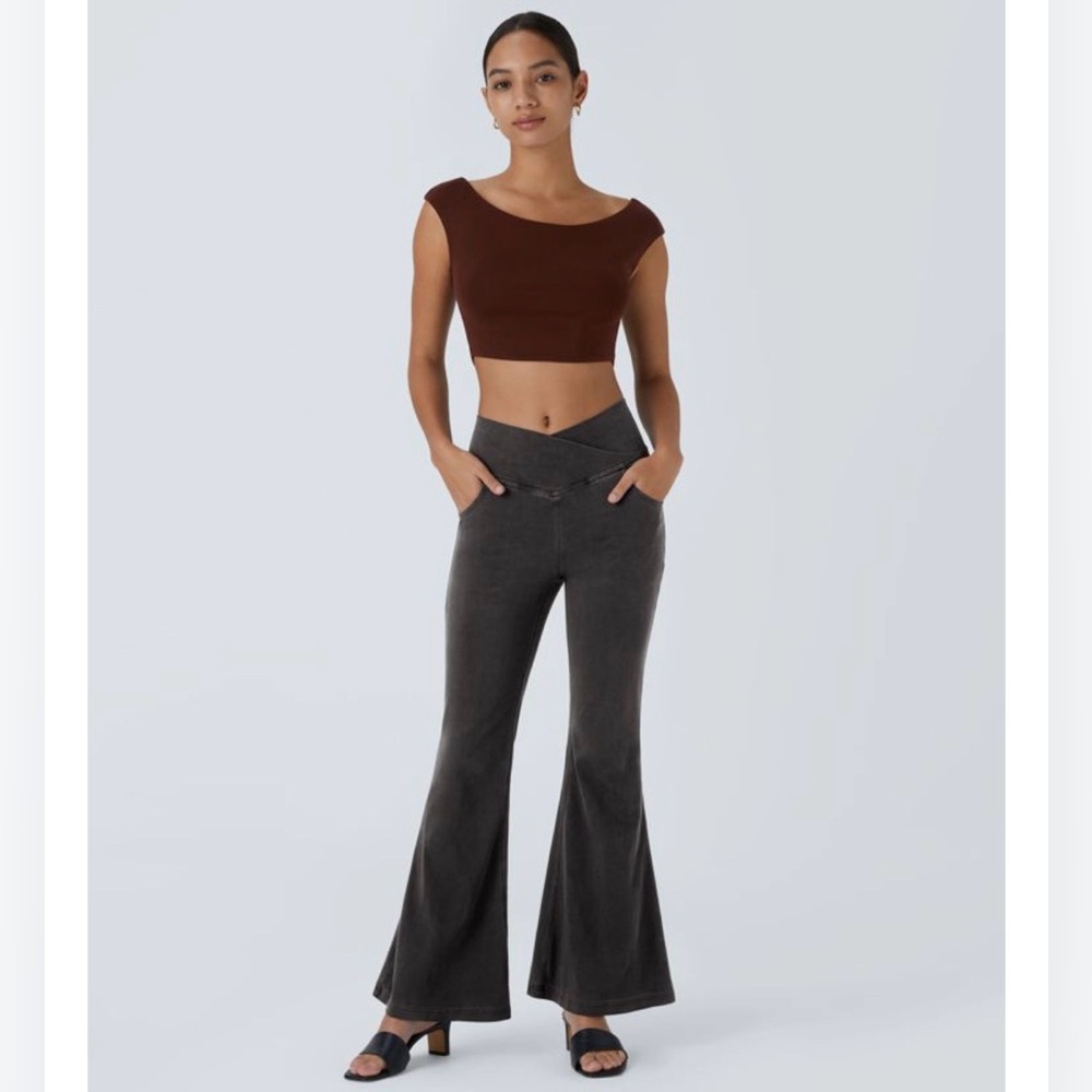 Halara High Waisted Crossover‎ Hemp Rope Black Flare Jeans Sz M Regular Stretch